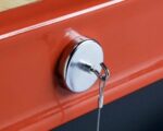 magnetic hook side hold