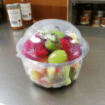 12 oz. Sho Bowl with Hinged Dome Lid with fruit inside
