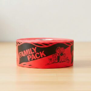 family pack sticker on a wavy red label with a cartoon family pictured